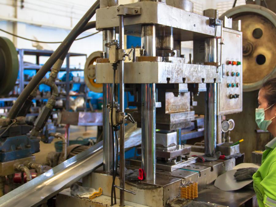 Nos capacités en emboutissage de pièces de précision